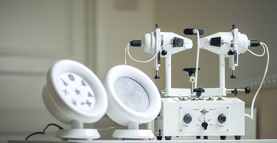 Прибор Амблиопанорама для аппаратного лечения зрения